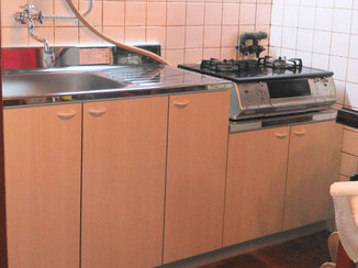キッチンリフォーム 水漏れを解消した、お掃除しやすいキッチン